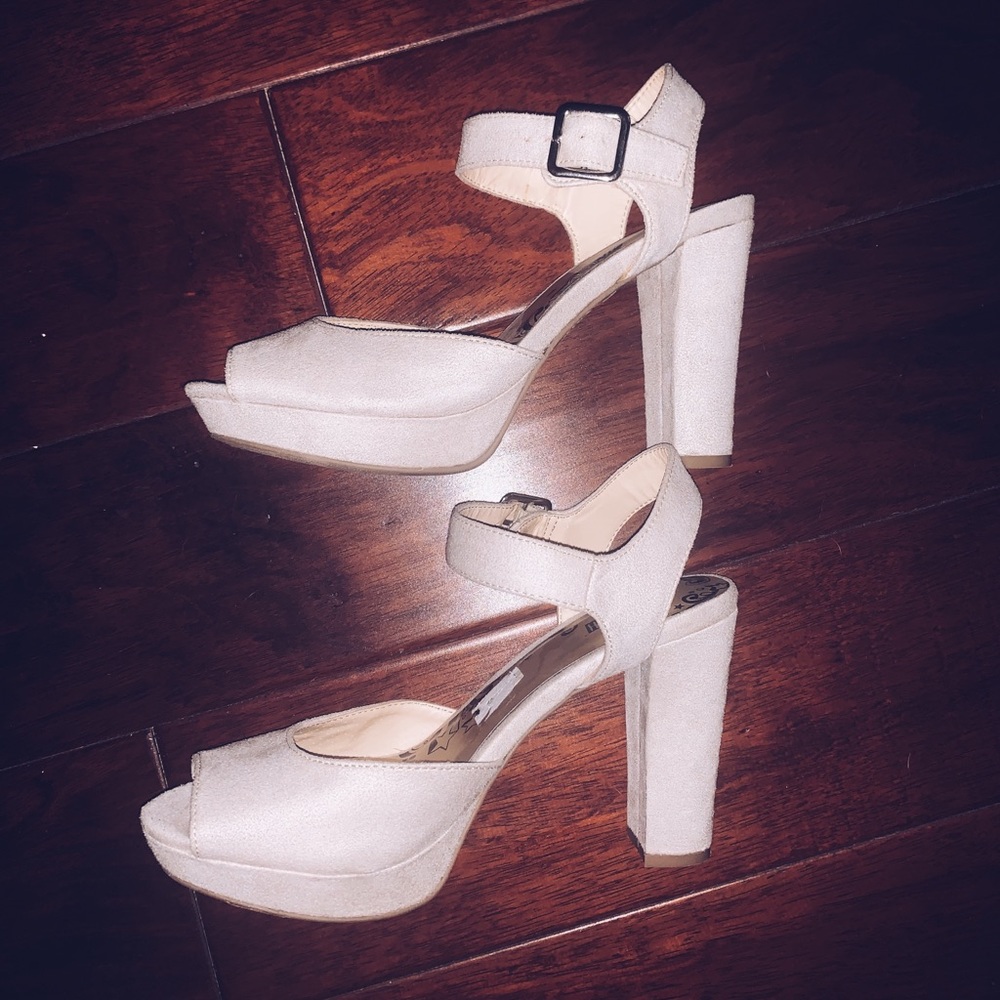 NUDE HEELS - NEW
